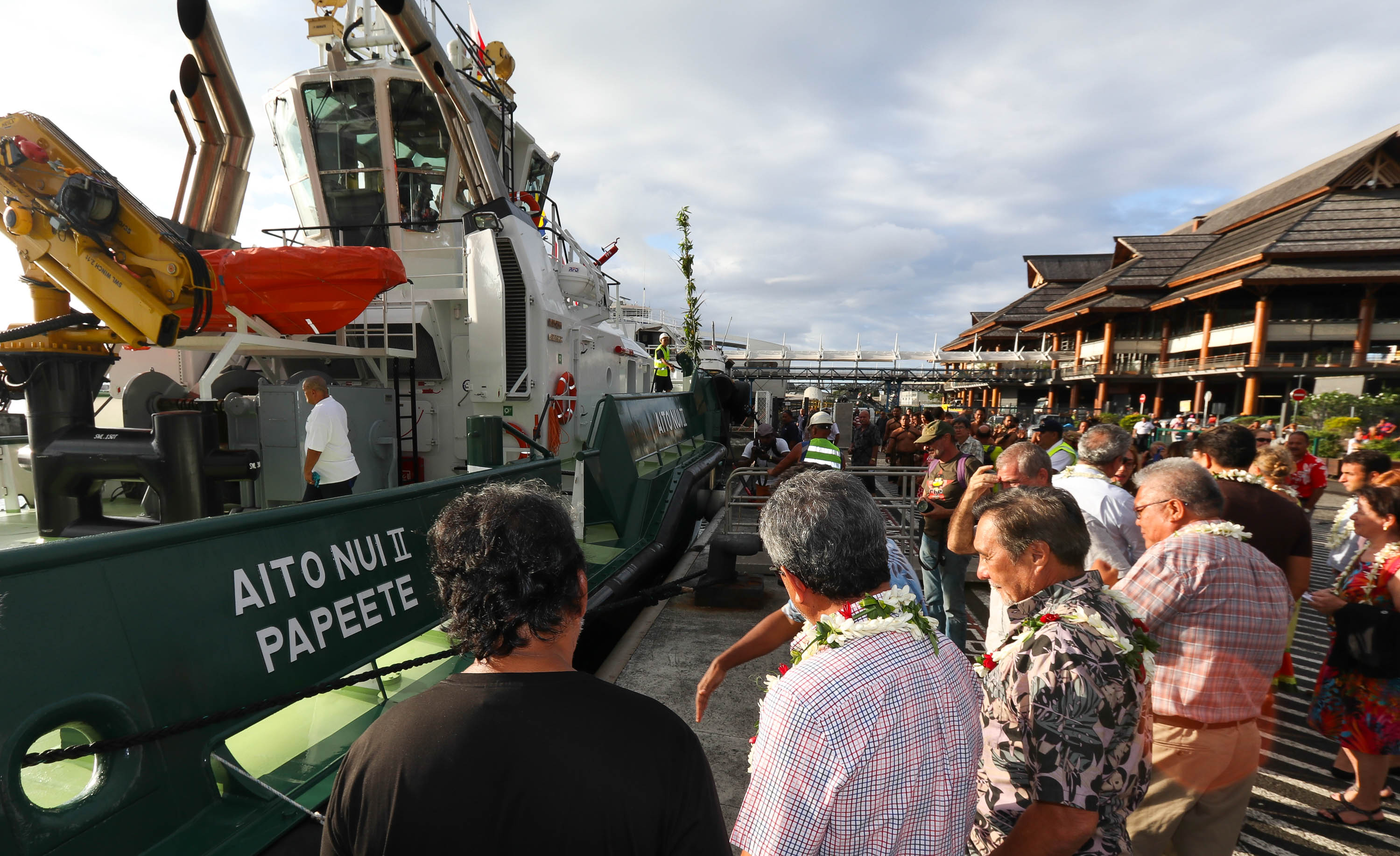Le baptême du nouveau remorqueur du Port autonome de Papeete en présence des plus hautes autorités du Pays - Photo : Présidence 