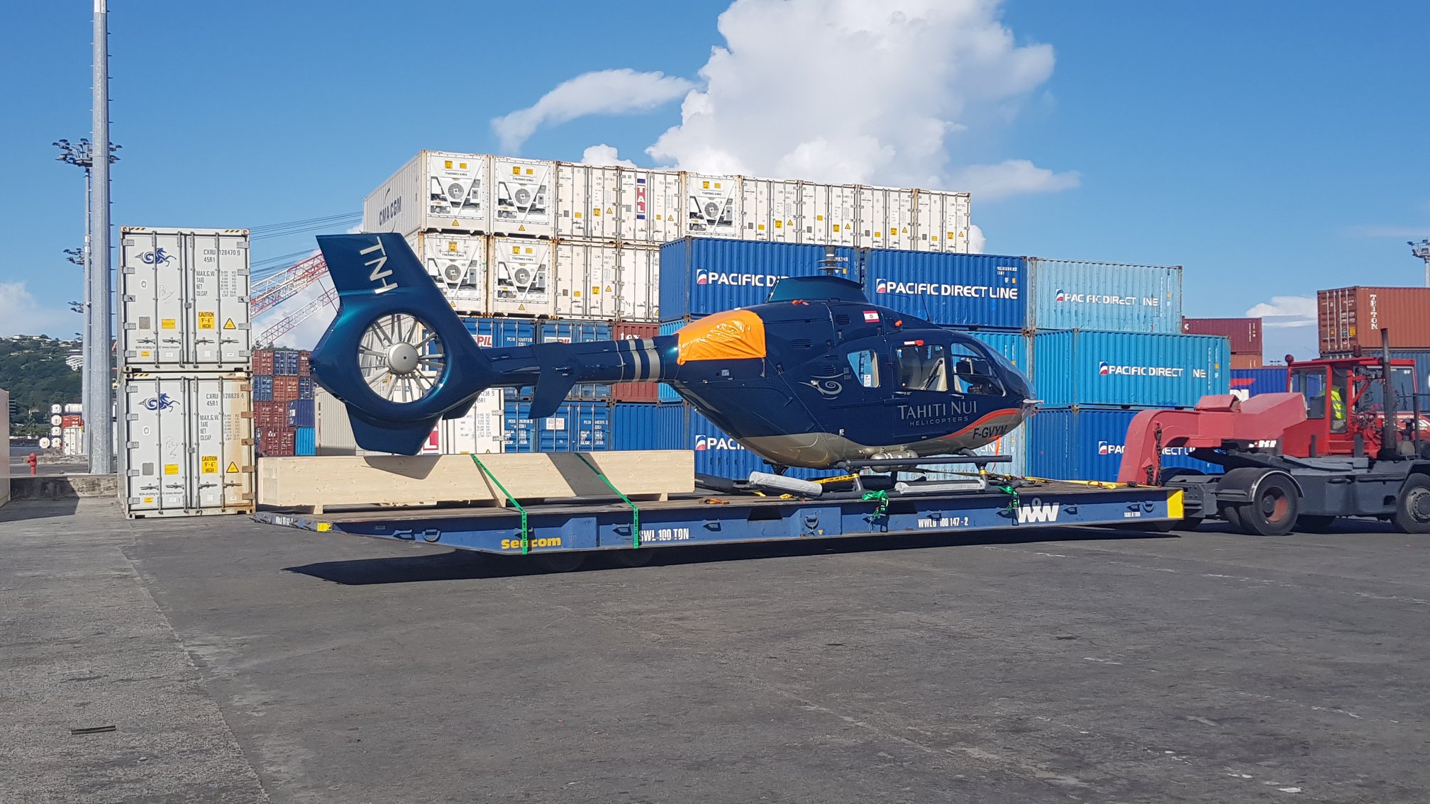 Tahiti Nui Helicopters 