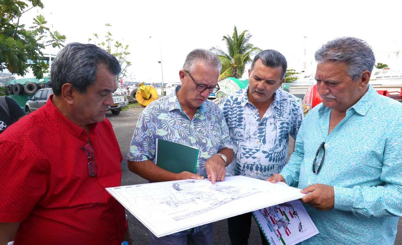 Le Port autonome accueille une partie du gouvernement et le maire de Papeete